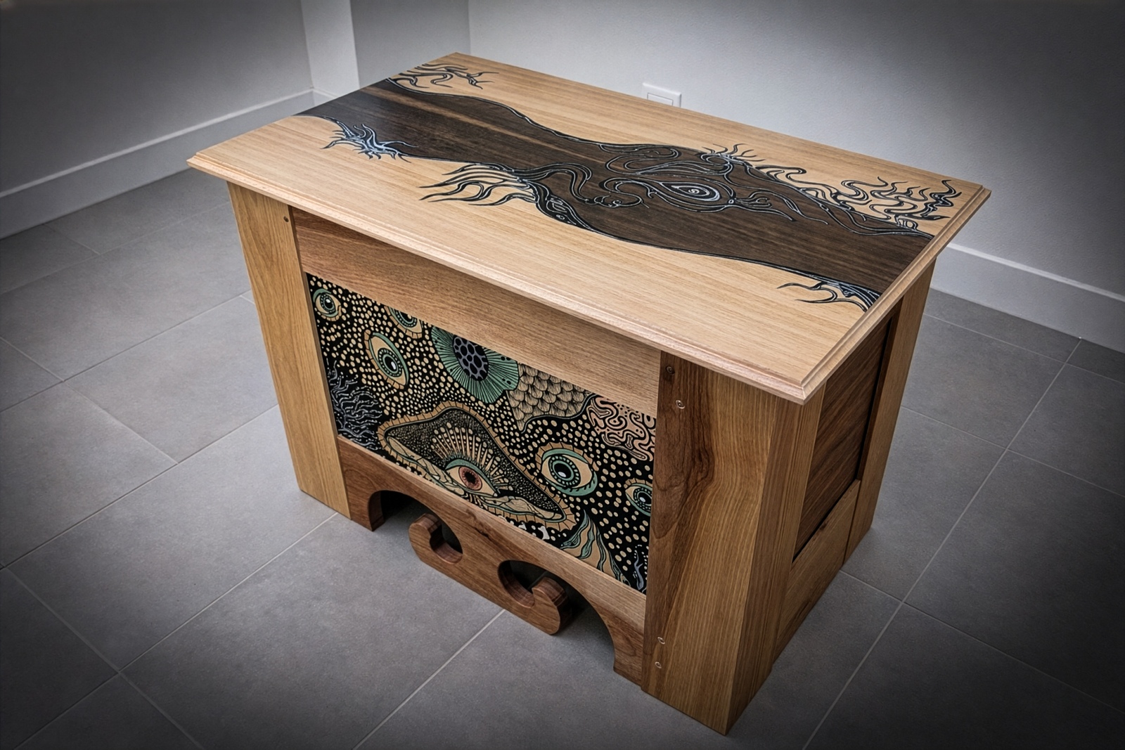 Living Chest